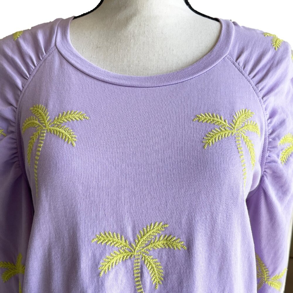 Lilly Pulitzer Aldean Long Sleeve Shirt Size M Purple Lilac Chartreuse Palm Tree